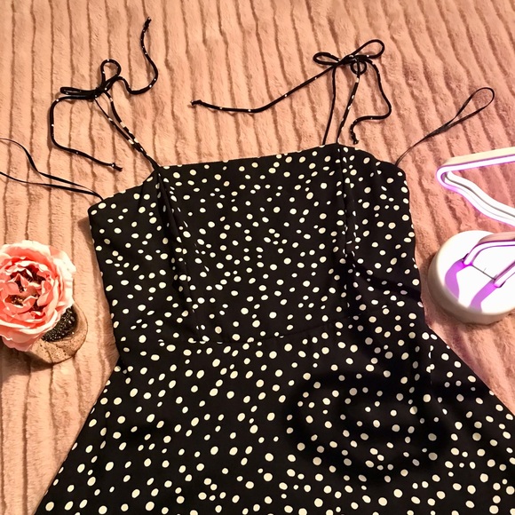XS POLKA DOT MINI DRESS - Picture 2 of 9